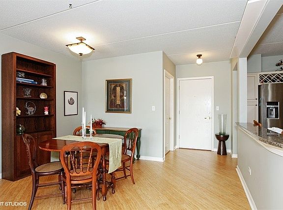 3rd image of 1 N Beacon Pl APT 312