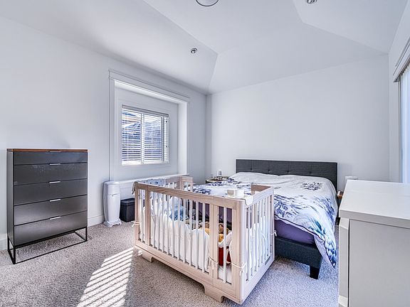 5th image of 5684 Williams Rd