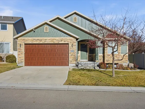 3856 W Coastal Dune Dr, South Jordan, UT 84009