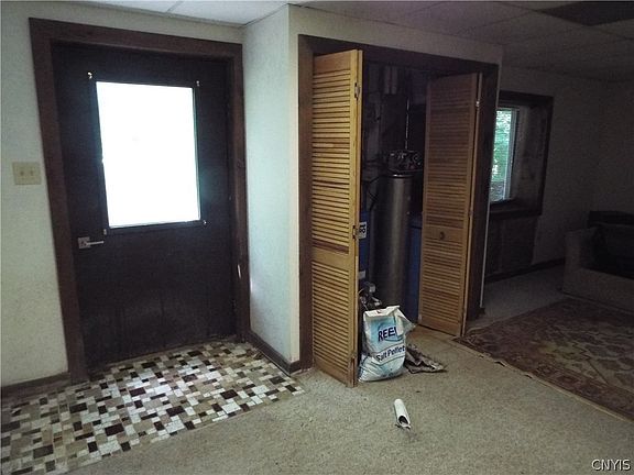 4th image of 203 Deep Springs Dr