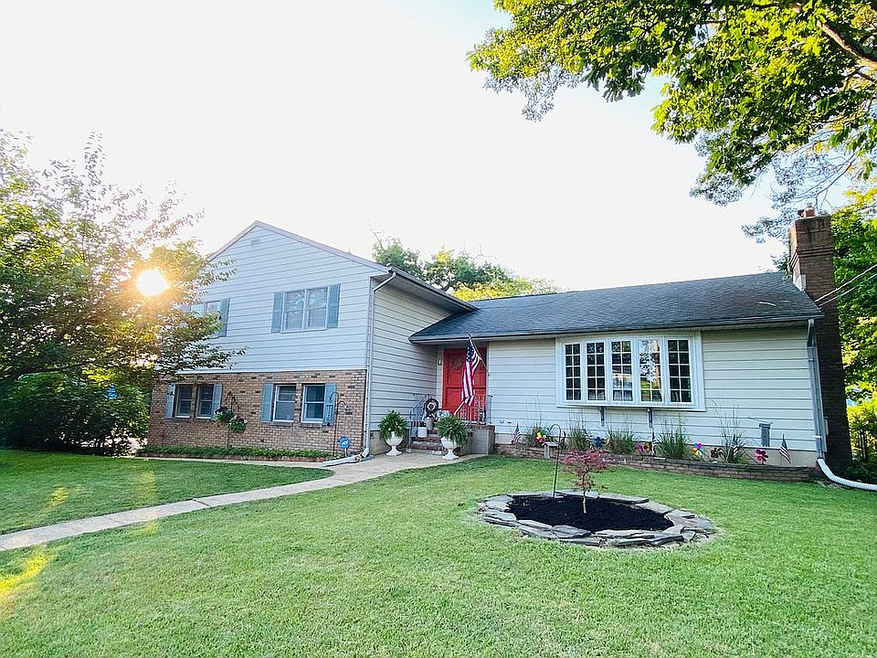 1st image of 615 Carol Ave