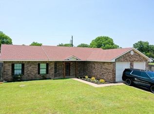 107 Carroll St, Teague, TX 75860
