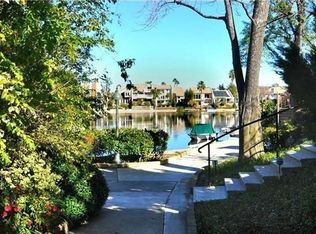 23401 Park Sorrento UNIT 23, Calabasas, CA 91302