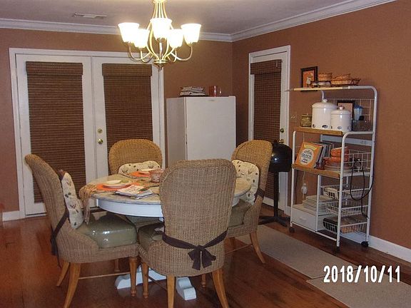 3rd image of 21 W Southern Pines Dr