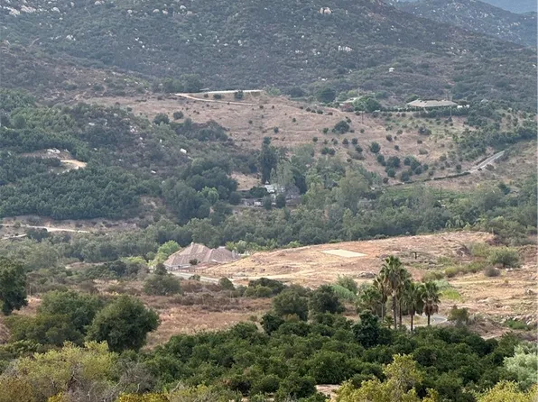 0 Vuelta Grande Rd., Temecula, CA 92590