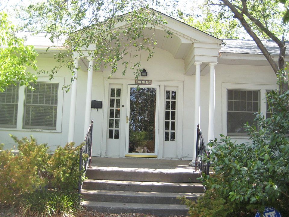 1st image of 805 Miller Ave