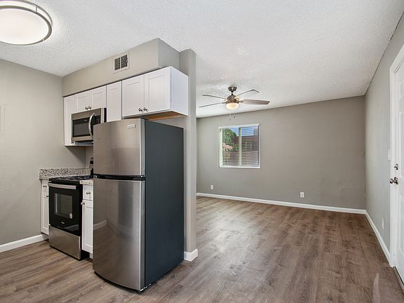 4th image of 741 W University Dr #126