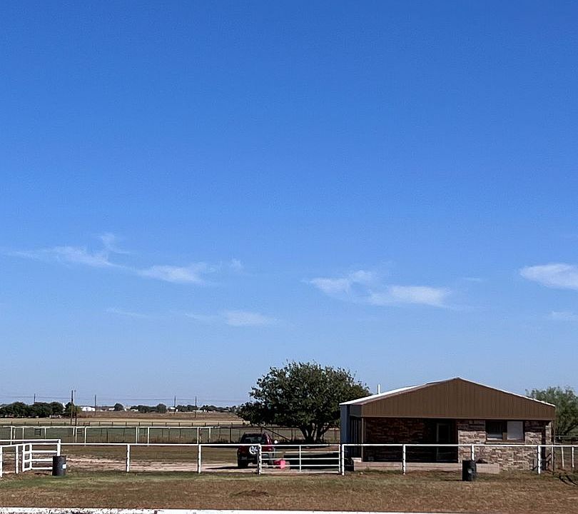 1st image of 2402 N County Road 1640