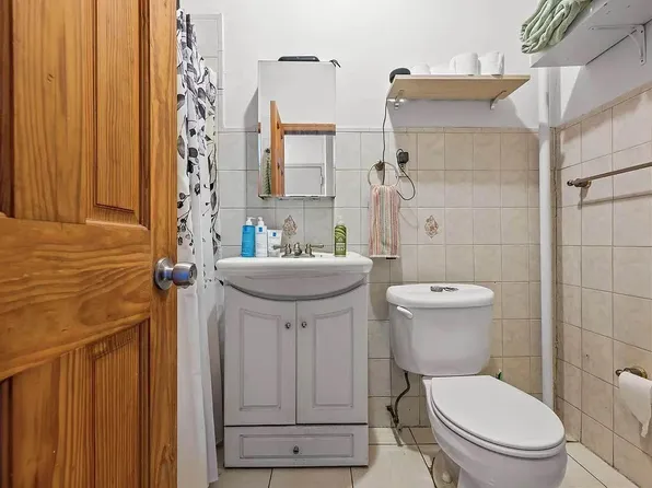 443 Bushwick Avenue image 9 of 19