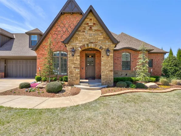 3225 Hillside Dr, Edmond, OK 73012