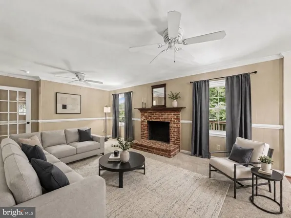 313 Laurel Ave, Fredericksburg, VA 22408