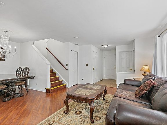 5th image of 4662 Magnolia Ln #4662
