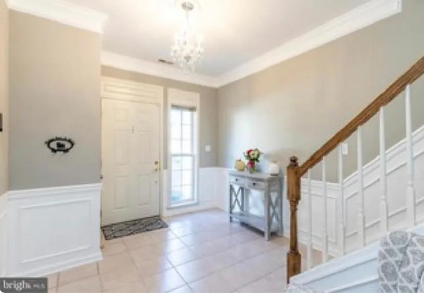Entryway Foyer - 309 Rockmeade Dr