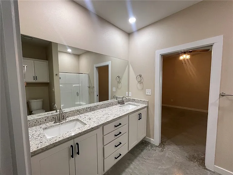 13957 Fortuna Bay Dr #B — Photo 17
