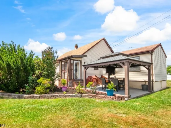 26 N 9Th Ave, Manville Boro, NJ 08835