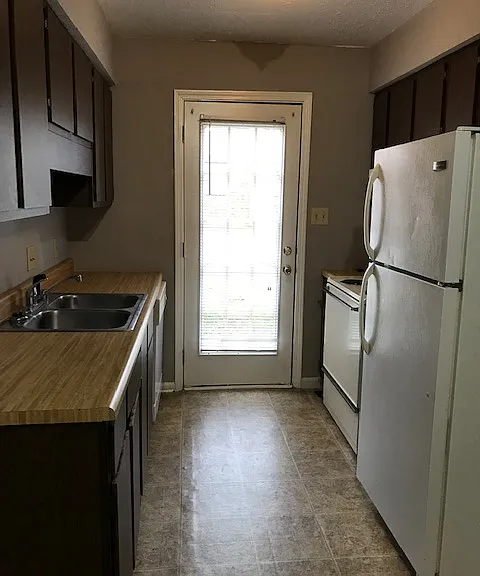 1725 Patrick Way #19 — Photo 4