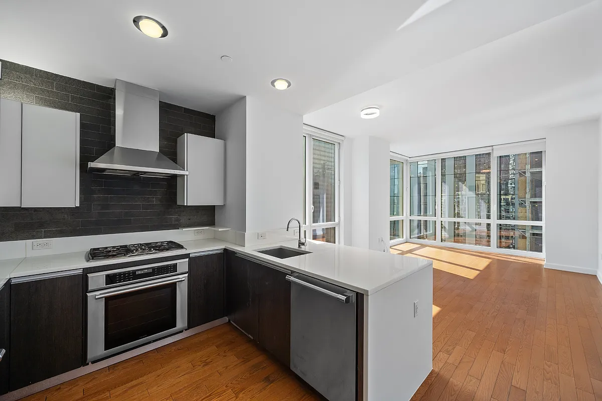 247 West 46th Street 3703