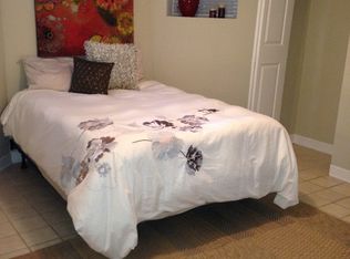 742 W Buckingham Pl APT 1F, Chicago, IL 60657