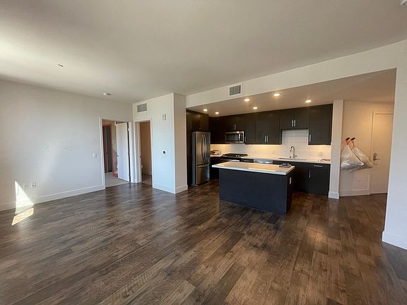 3rd image of 101 Park Plaza Blvd #H603