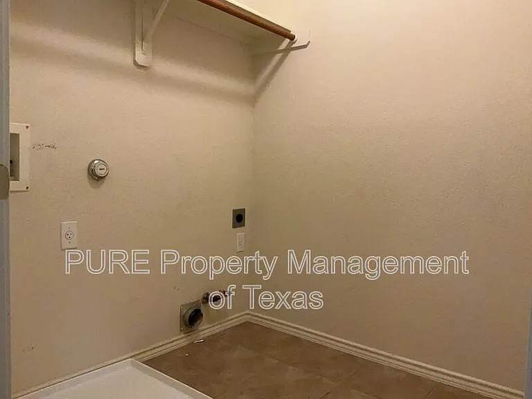 1215 Alpine Mountain Dr — Photo 35