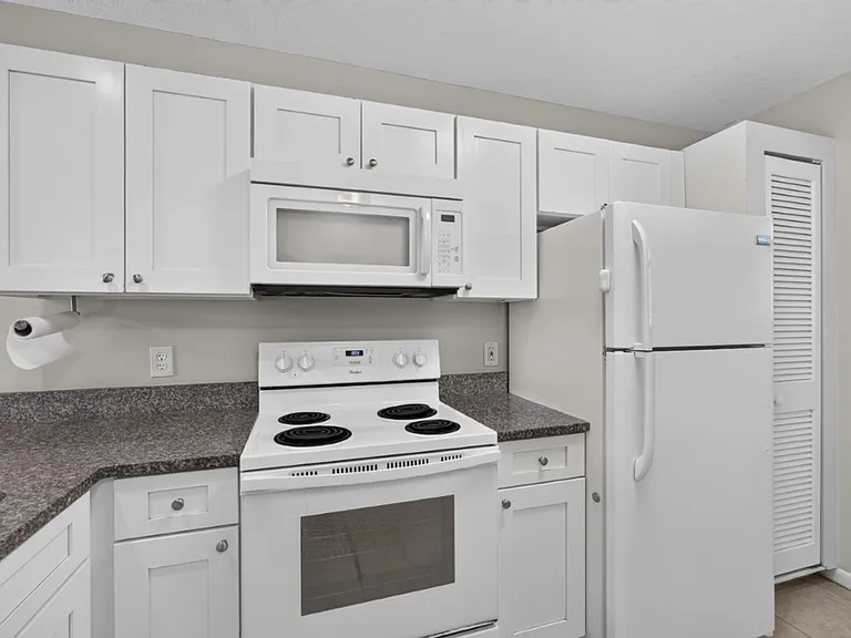 700 W Pope Rd #H61 — Photo 12