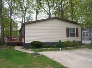 16 Emerson Rd, North Brunswick, NJ 08902