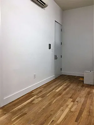 Rented by Lang Realty LLC | media 16