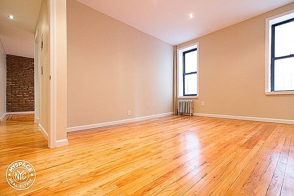 1st image of 118 Quincy St APT A1