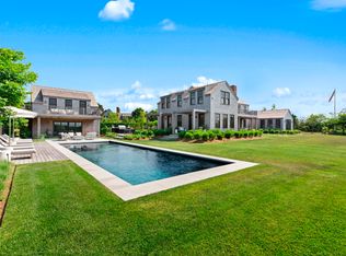 218 Cliff Rd, Nantucket, MA 02554