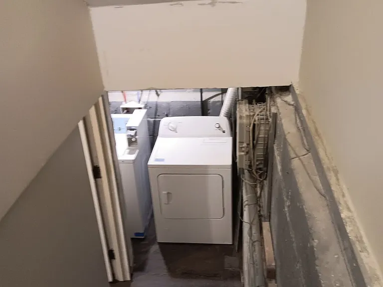 9 Essex Ave — Photo 8