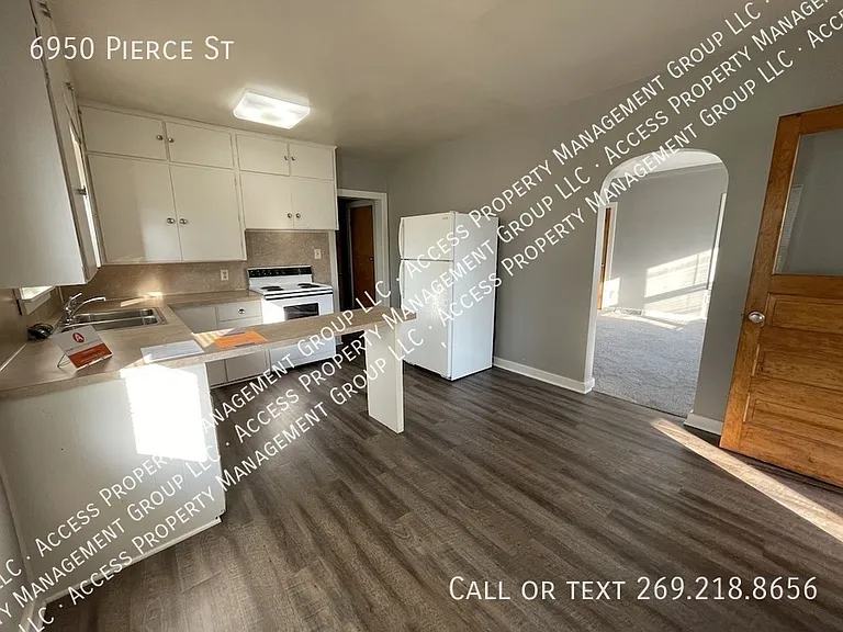 6950 Pierce St — Photo 13