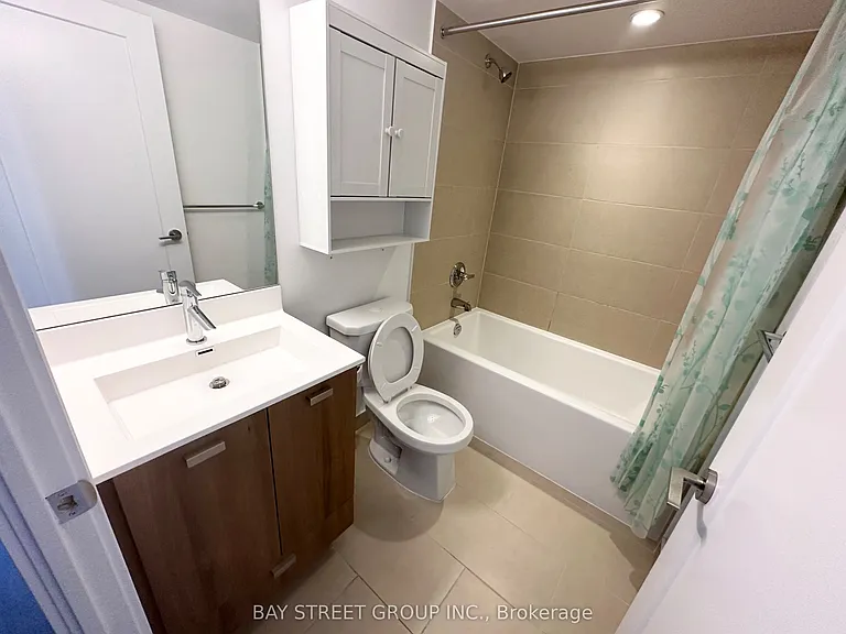 275 Village Green Sq #2217 — Photo 5