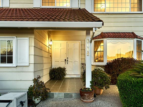 3rd image of 6008 Majorca Ct