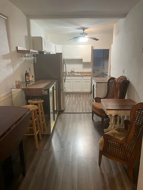 1 bed, 950 sqft, $2,500 — Photo 3