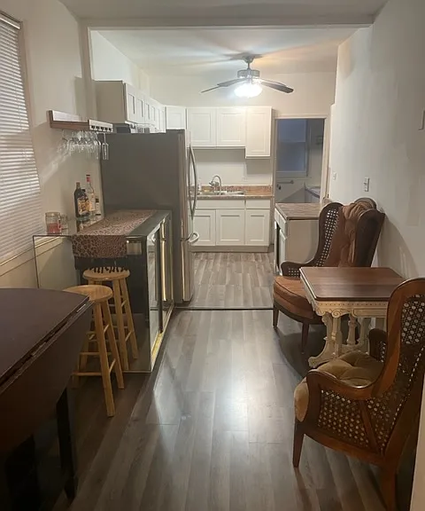 1929 N Sheffield Ave #2 — Photo 3