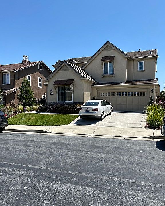 1st image of 960 Los Arboles Ln