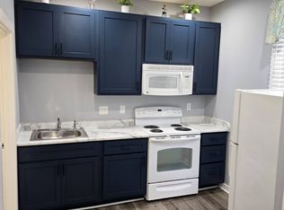 444 N 14th St, Noblesville, IN 46060