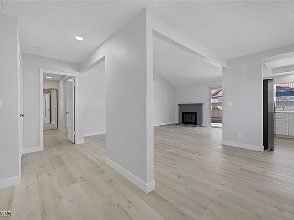 5th image of 780 Heritage Vista Ave