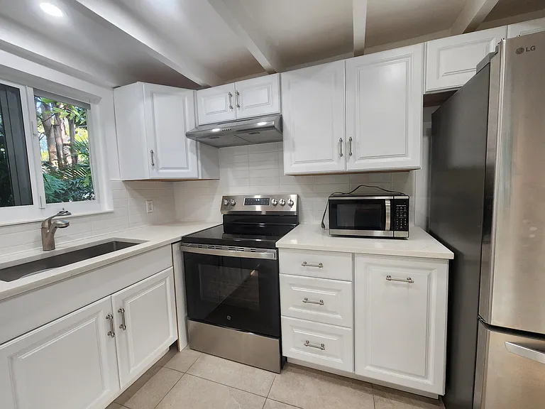 2824 SW 14th St #2 — Photo 11