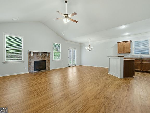 2nd image of 147 Mount Moriah Rd