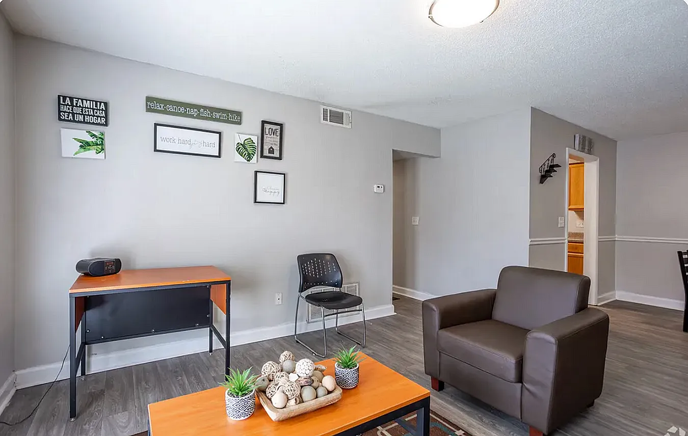 Millbend Apartments — Photo 3