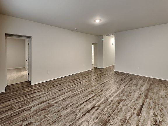 4th image of 610 NW 120th Ter