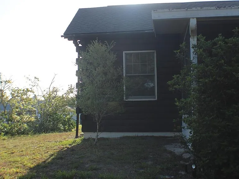 3045 Yorkshire Dr — Photo 12