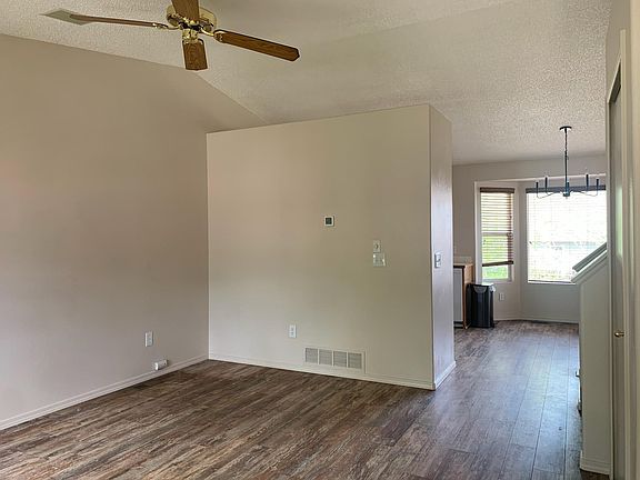 3rd image of 1330 Eastmeadow Ct