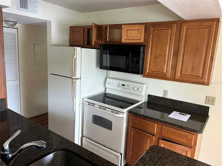 1037 S Hiawassee Rd #2824 — Photo 4