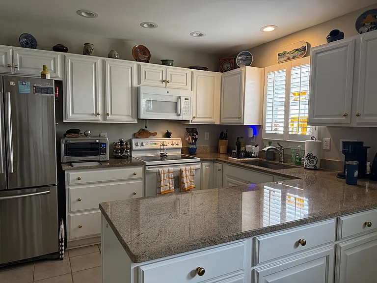 Gourmet kitchen with granite counters