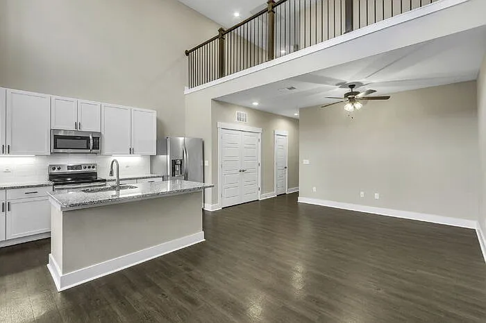 8 Tolar Rd — Photo 7