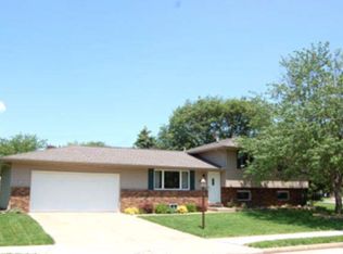 1027 S Lee St, Morton, IL