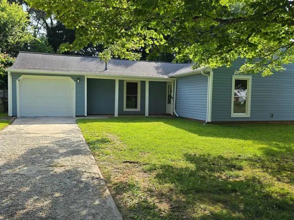 2725 Westchester Dr, Burlington, NC 27217