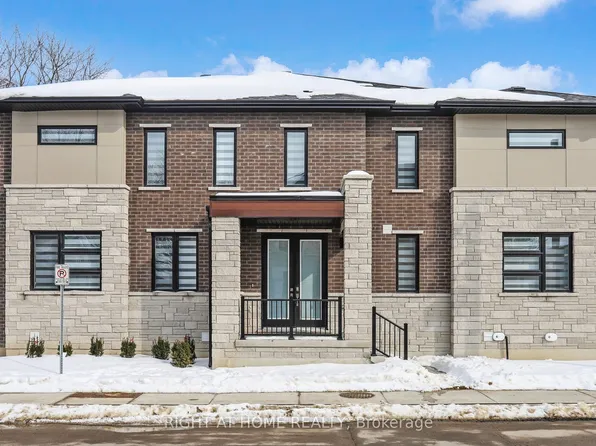 154 Anna Russell Way, Markham, ON L3R 3X3